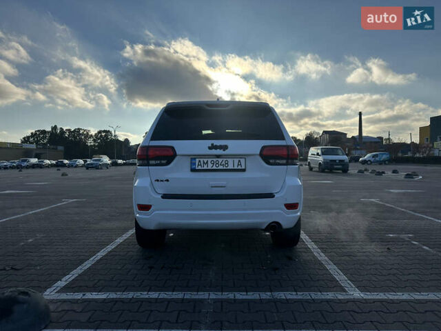 Джип Grand Cherokee 2020 у Житомирі на Automoto.ua Білий Джип Grand Cherokee, об'ємом двигуна 3.6 л та пробігом 98 тис. км за 25699 $, фото 3 на Automoto.ua