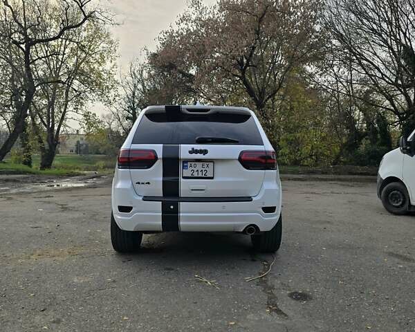 Белый Джип Гранд Чероки, объемом двигателя 3.6 л и пробегом 71 тыс. км за 26000 $, фото 5 на Automoto.ua