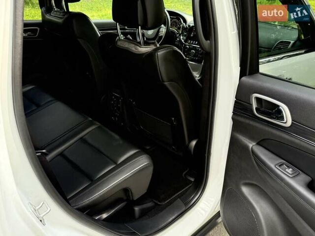 Білий Джип Grand Cherokee, об'ємом двигуна 3.6 л та пробігом 59 тис. км за 24500 $, фото 19 на Automoto.ua