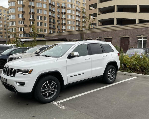 Білий Джип Grand Cherokee, об'ємом двигуна 3.6 л та пробігом 67 тис. км за 29999 $, фото 2 на Automoto.ua