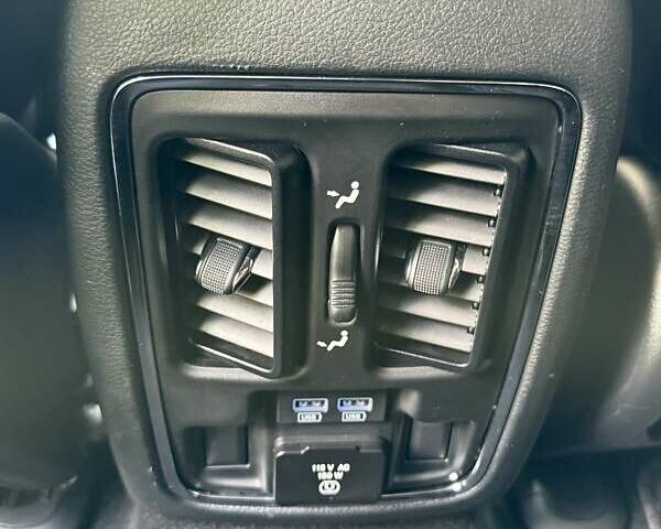 Білий Джип Grand Cherokee, об'ємом двигуна 3.6 л та пробігом 59 тис. км за 24500 $, фото 14 на Automoto.ua