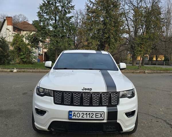 Белый Джип Гранд Чероки, объемом двигателя 3.6 л и пробегом 71 тыс. км за 26000 $, фото 10 на Automoto.ua