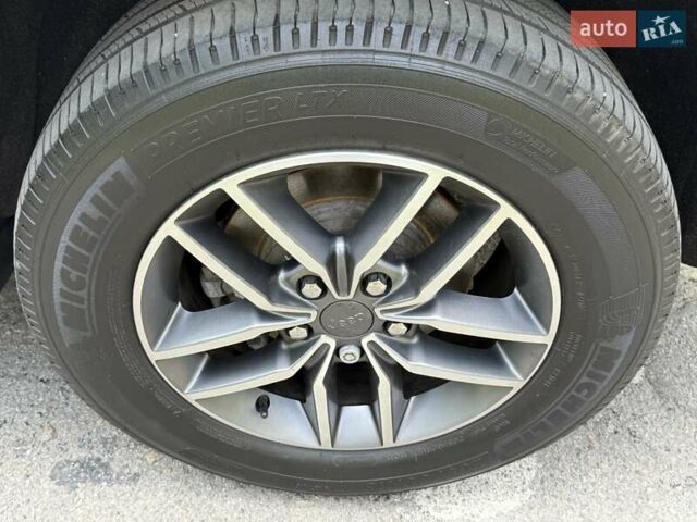 Білий Джип Grand Cherokee, об'ємом двигуна 3.6 л та пробігом 59 тис. км за 24500 $, фото 32 на Automoto.ua