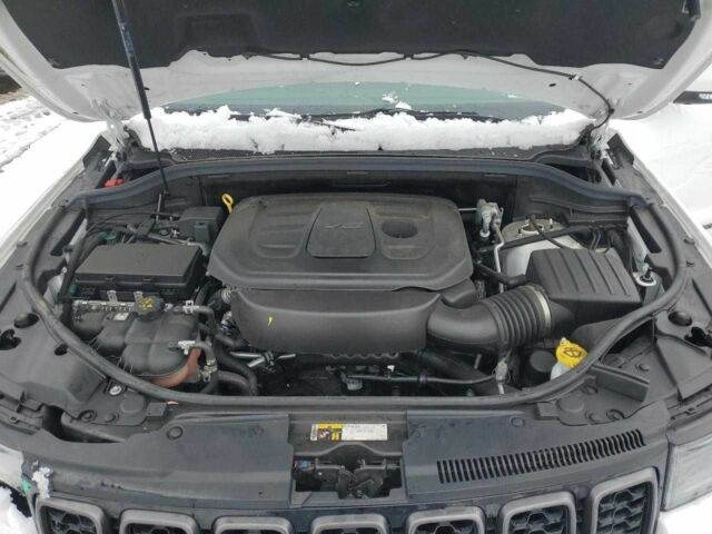 Білий Джип Grand Cherokee, об'ємом двигуна 3.6 л та пробігом 67 тис. км за 7000 $, фото 11 на Automoto.ua