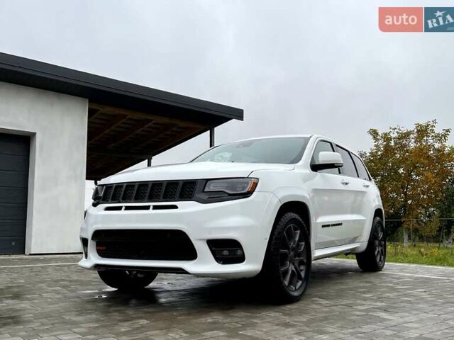 Джип Гранд Чероки 2020 в Луцке на Automoto.ua Белый Джип Гранд Чероки, объемом двигателя 5.65 л и пробегом 81 тыс. км за 29500 $, фото 11 на Automoto.ua