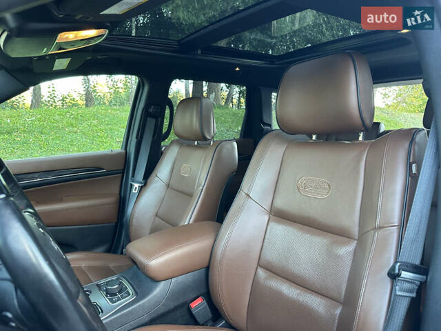 Джип Гранд Чероки 2020 в Киеве на Automoto.ua Белый Джип Гранд Чероки, объемом двигателя 5.7 л и пробегом 43 тыс. км за 35999 $, фото 30 на Automoto.ua