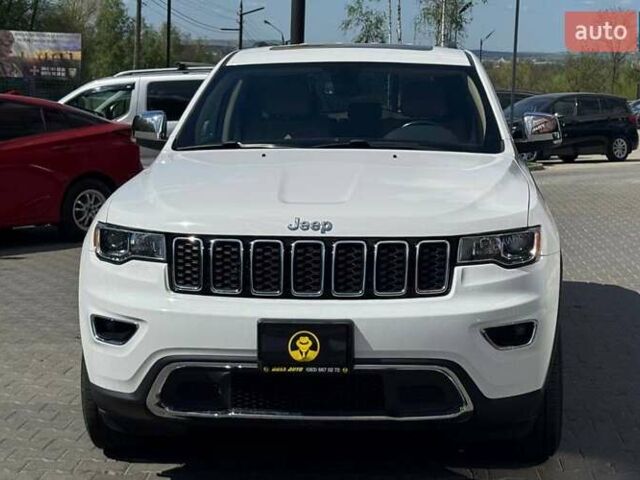 Білий Джип Grand Cherokee, об'ємом двигуна 3.6 л та пробігом 120 тис. км за 27700 $, фото 1 на Automoto.ua