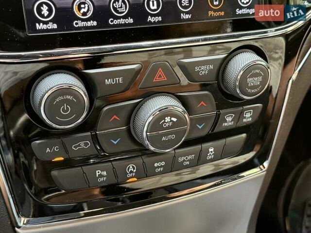 Білий Джип Grand Cherokee, об'ємом двигуна 3.6 л та пробігом 59 тис. км за 24500 $, фото 25 на Automoto.ua