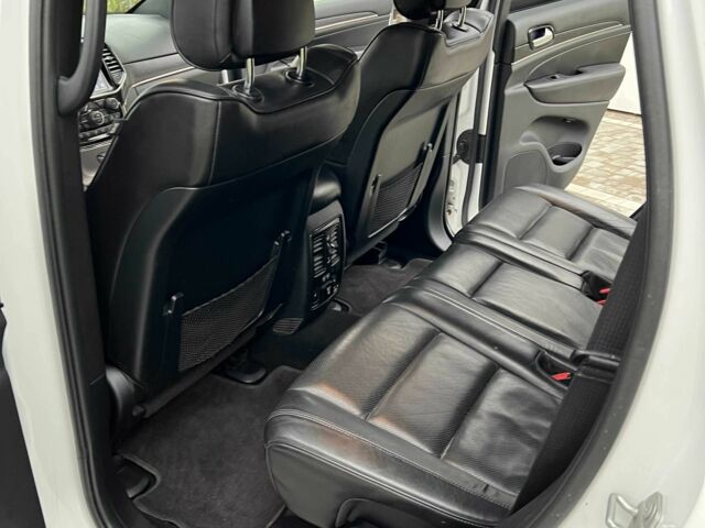 Джип Гранд Чероки 2020 в Луцке на Automoto.ua Белый Джип Гранд Чероки, объемом двигателя 5.7 л и пробегом 82 тыс. км за 29500 $, фото 22 на Automoto.ua