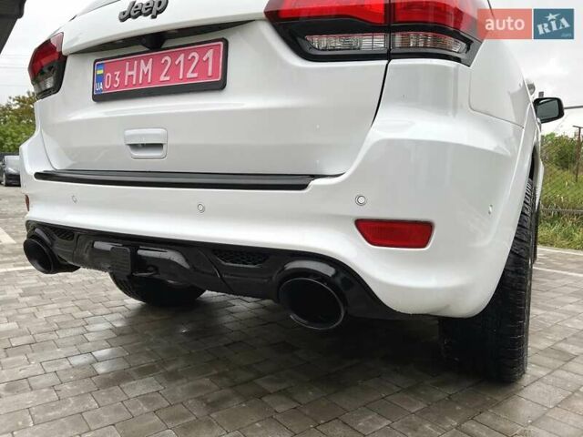 Джип Гранд Чероки 2020 в Луцке на Automoto.ua Белый Джип Гранд Чероки, объемом двигателя 5.65 л и пробегом 81 тыс. км за 29500 $, фото 26 на Automoto.ua