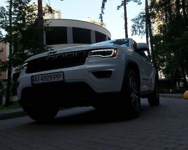 Білий Джип Grand Cherokee, об'ємом двигуна 3.6 л та пробігом 63 тис. км за 26500 $, фото 2 на Automoto.ua