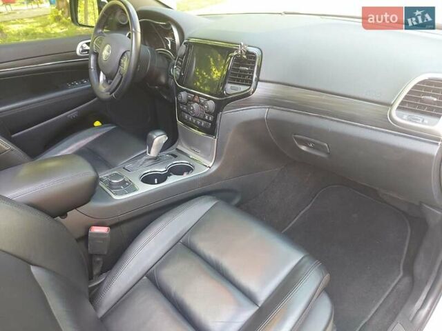 Білий Джип Grand Cherokee, об'ємом двигуна 3.6 л та пробігом 63 тис. км за 26500 $, фото 17 на Automoto.ua