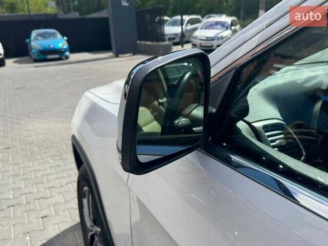 Білий Джип Grand Cherokee, об'ємом двигуна 3.6 л та пробігом 120 тис. км за 27700 $, фото 6 на Automoto.ua