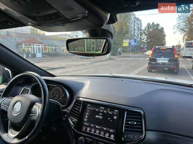 Джип Grand Cherokee 2020 у Житомирі на Automoto.ua Білий Джип Grand Cherokee, об'ємом двигуна 3.6 л та пробігом 98 тис. км за 25699 $, фото 13 на Automoto.ua