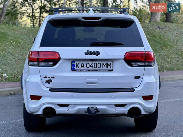 Білий Джип Grand Cherokee, об'ємом двигуна 5.65 л та пробігом 43 тис. км за 38500 $, фото 15 на Automoto.ua