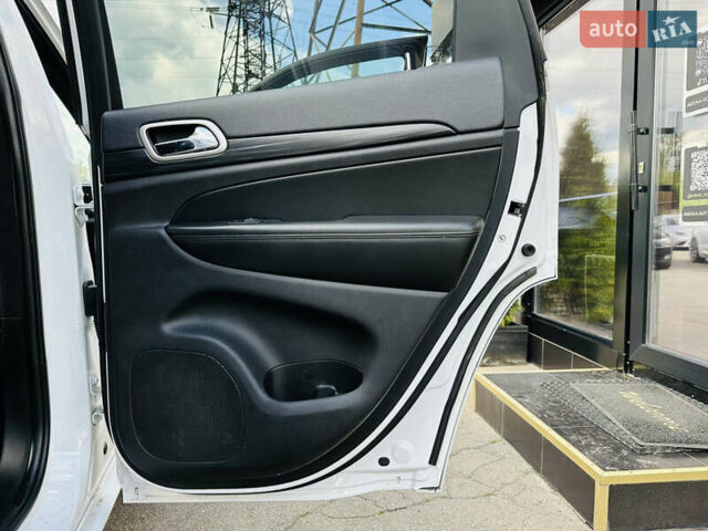 Білий Джип Grand Cherokee, об'ємом двигуна 3.6 л та пробігом 70 тис. км за 27800 $, фото 23 на Automoto.ua