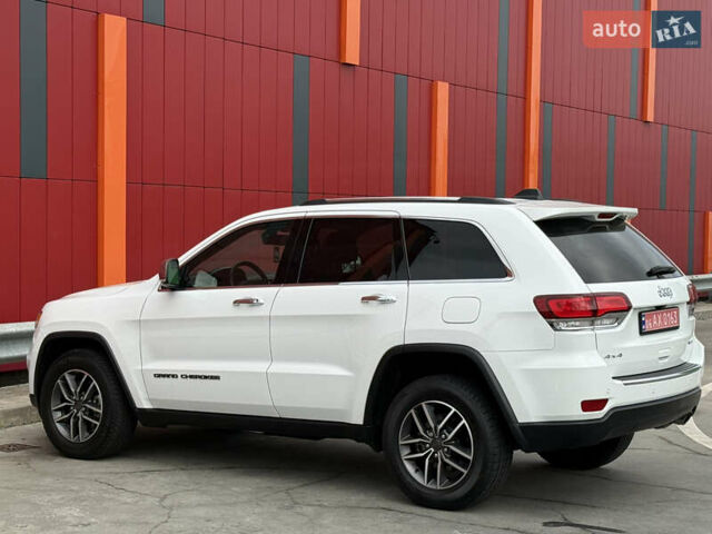 Джип Гранд Чероки 2021 в Киеве на Automoto.ua Белый Джип Гранд Чероки, объемом двигателя 3.6 л и пробегом 61 тыс. км за 25500 $, фото 22 на Automoto.ua