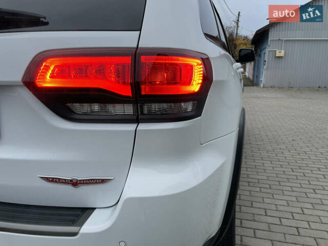 Білий Джип Grand Cherokee, об'ємом двигуна 3.6 л та пробігом 130 тис. км за 29300 $, фото 10 на Automoto.ua