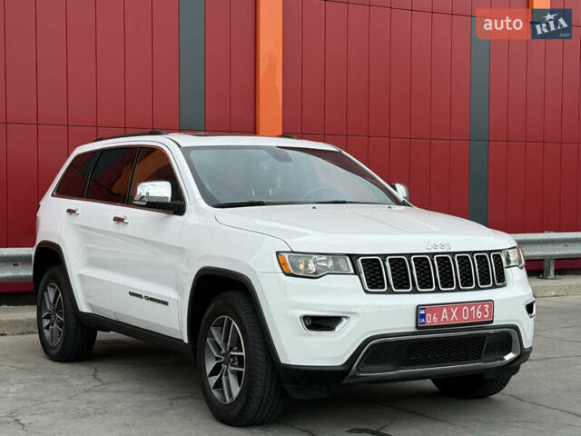 Джип Гранд Чероки 2021 в Киеве на Automoto.ua Белый Джип Гранд Чероки, объемом двигателя 3.6 л и пробегом 61 тыс. км за 25500 $, фото 8 на Automoto.ua