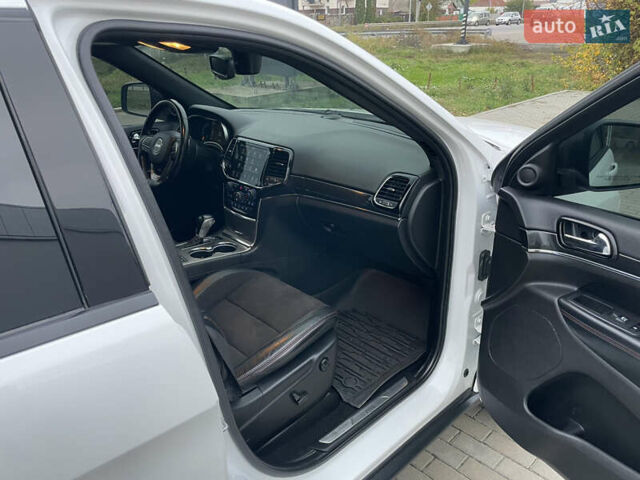 Білий Джип Grand Cherokee, об'ємом двигуна 3.6 л та пробігом 130 тис. км за 29300 $, фото 28 на Automoto.ua