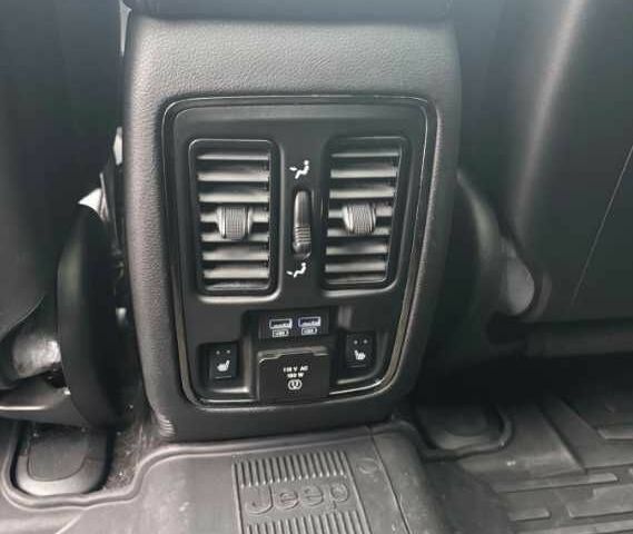 Білий Джип Grand Cherokee, об'ємом двигуна 3.6 л та пробігом 54 тис. км за 15600 $, фото 16 на Automoto.ua