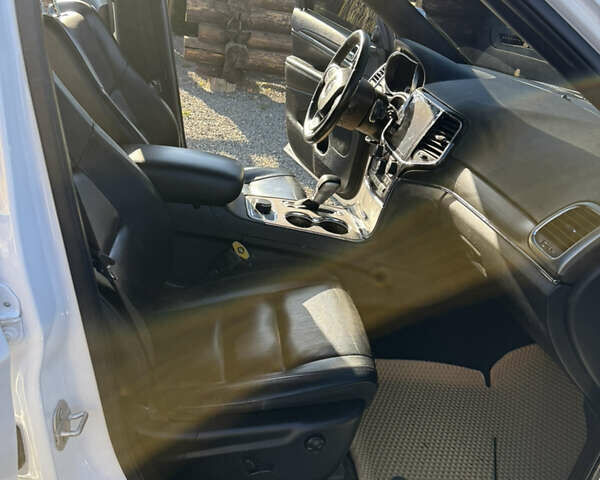 Білий Джип Grand Cherokee, об'ємом двигуна 3.6 л та пробігом 165 тис. км за 22000 $, фото 8 на Automoto.ua