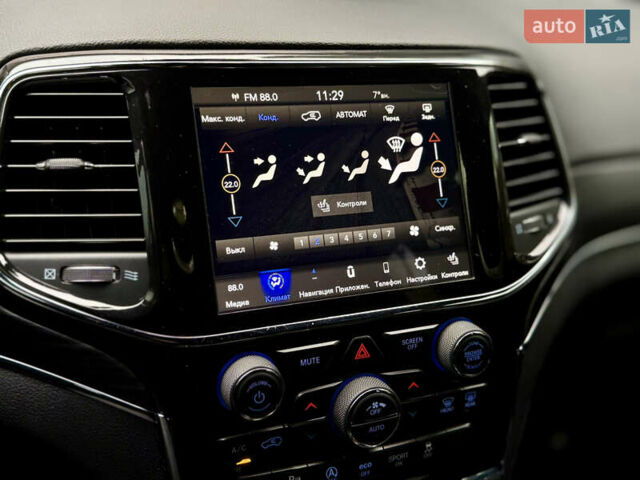 Білий Джип Grand Cherokee, об'ємом двигуна 3.6 л та пробігом 30 тис. км за 31000 $, фото 25 на Automoto.ua