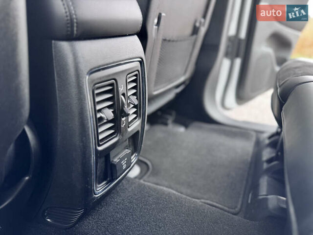 Білий Джип Grand Cherokee, об'ємом двигуна 3.6 л та пробігом 92 тис. км за 24500 $, фото 31 на Automoto.ua