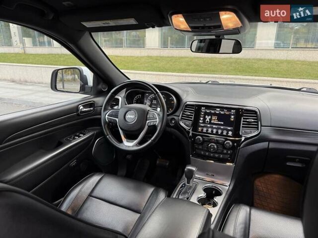 Джип Grand Cherokee 2021 у Дніпро (Дніпропетровську) на Automoto.ua Білий Джип Grand Cherokee, об'ємом двигуна 3.6 л та пробігом 93 тис. км за 26500 $, фото 30 на Automoto.ua