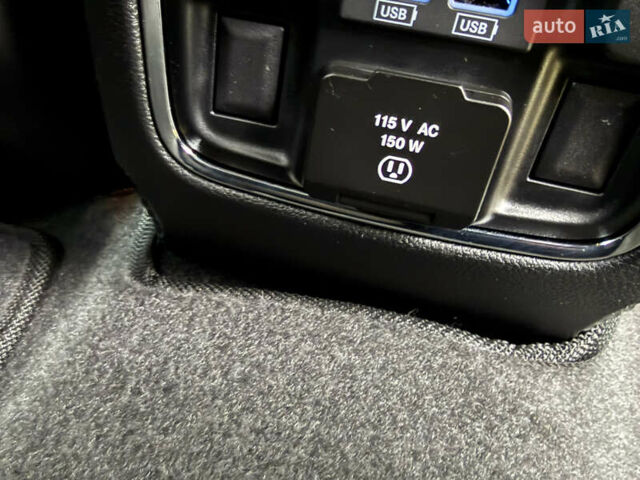 Белый Джип Гранд Чероки, объемом двигателя 3.6 л и пробегом 61 тыс. км за 24900 $, фото 61 на Automoto.ua