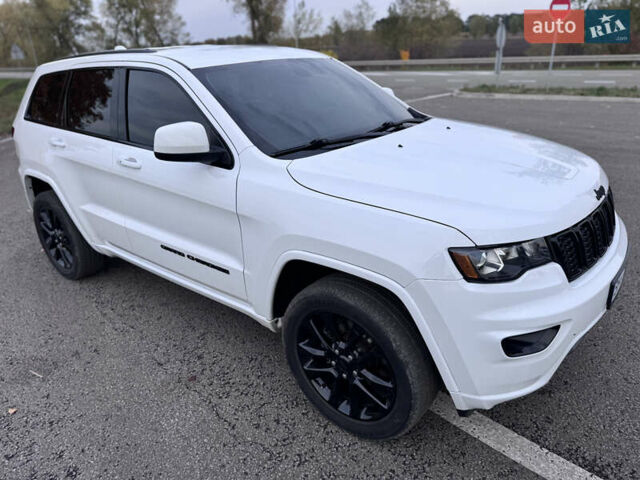 Білий Джип Grand Cherokee, об'ємом двигуна 3.6 л та пробігом 92 тис. км за 24500 $, фото 11 на Automoto.ua
