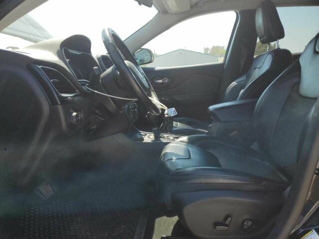 Белый Джип Гранд Чероки, объемом двигателя 3.6 л и пробегом 147 тыс. км за 6000 $, фото 6 на Automoto.ua