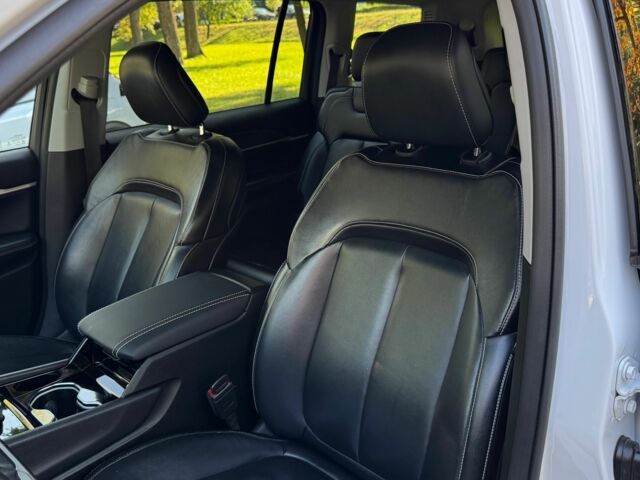 Белый Джип Гранд Чероки, объемом двигателя 3.6 л и пробегом 95 тыс. км за 39500 $, фото 8 на Automoto.ua