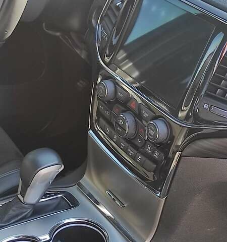 Білий Джип Grand Cherokee, об'ємом двигуна 3.6 л та пробігом 91 тис. км за 22850 $, фото 2 на Automoto.ua