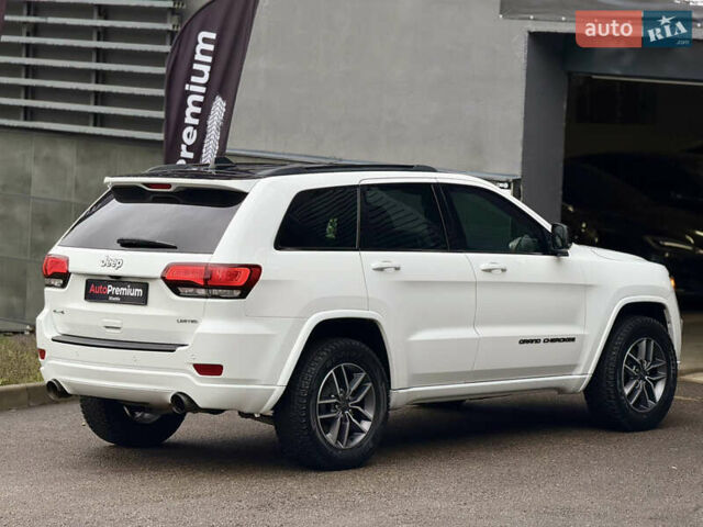 Білий Джип Grand Cherokee, об'ємом двигуна 3.6 л та пробігом 30 тис. км за 31000 $, фото 7 на Automoto.ua