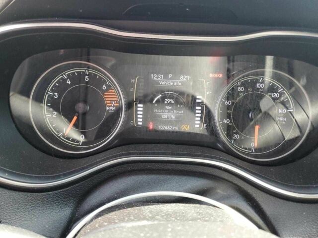 Белый Джип Гранд Чероки, объемом двигателя 3.6 л и пробегом 147 тыс. км за 6000 $, фото 8 на Automoto.ua