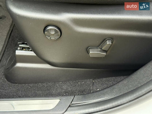 Белый Джип Гранд Чероки, объемом двигателя 3.6 л и пробегом 61 тыс. км за 24900 $, фото 32 на Automoto.ua