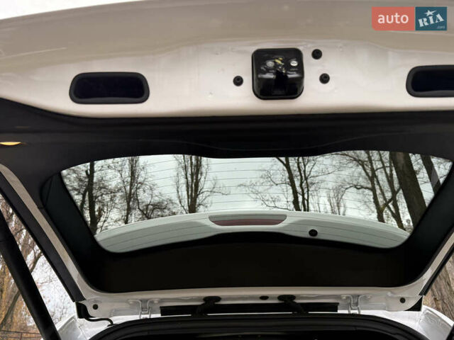 Белый Джип Гранд Чероки, объемом двигателя 3.6 л и пробегом 61 тыс. км за 24900 $, фото 51 на Automoto.ua