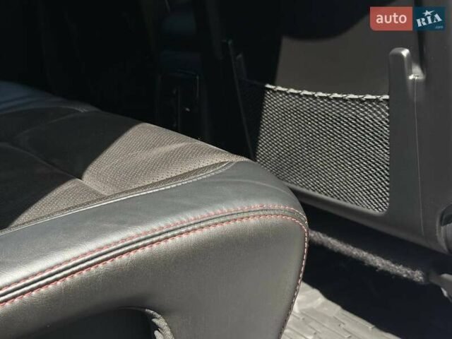 Білий Джип Grand Cherokee, об'ємом двигуна 5.65 л та пробігом 4 тис. км за 39898 $, фото 48 на Automoto.ua