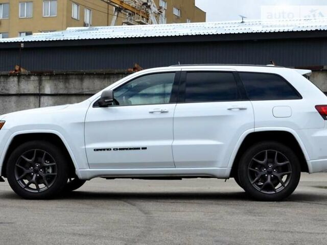 Білий Джип Grand Cherokee, об'ємом двигуна 3.6 л та пробігом 21 тис. км за 35500 $, фото 13 на Automoto.ua