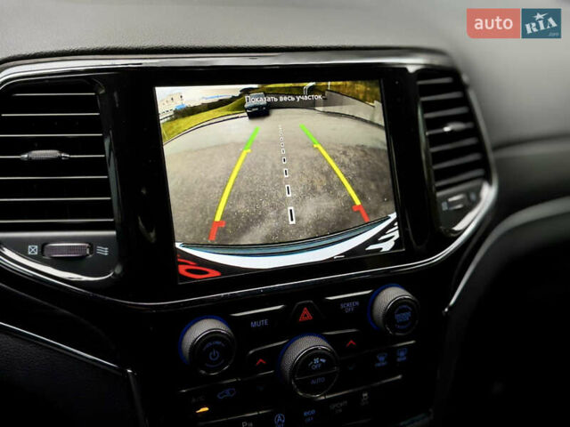 Білий Джип Grand Cherokee, об'ємом двигуна 3.6 л та пробігом 30 тис. км за 31000 $, фото 26 на Automoto.ua