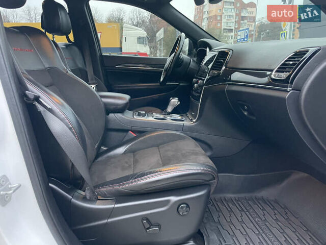 Білий Джип Grand Cherokee, об'ємом двигуна 3.6 л та пробігом 130 тис. км за 29300 $, фото 29 на Automoto.ua
