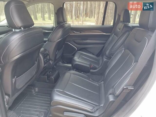 Джип Гранд Чероки 2021 в Ахтырке на Automoto.ua Белый Джип Гранд Чероки, объемом двигателя 3.6 л и пробегом 71 тыс. км за 35500 $, фото 15 на Automoto.ua