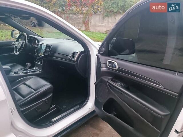 Белый Джип Гранд Чероки, объемом двигателя 3.6 л и пробегом 96 тыс. км за 20600 $, фото 13 на Automoto.ua