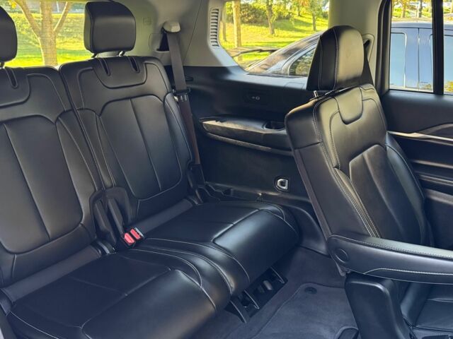 Белый Джип Гранд Чероки, объемом двигателя 3.6 л и пробегом 95 тыс. км за 39500 $, фото 11 на Automoto.ua