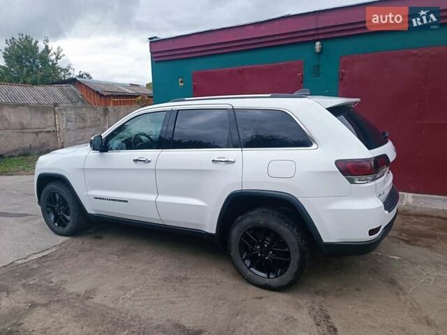 Белый Джип Гранд Чероки, объемом двигателя 3.6 л и пробегом 96 тыс. км за 20600 $, фото 2 на Automoto.ua