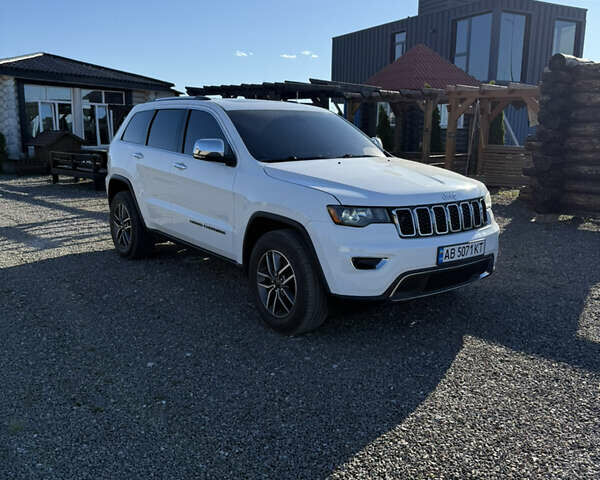 Білий Джип Grand Cherokee, об'ємом двигуна 3.6 л та пробігом 165 тис. км за 22000 $, фото 4 на Automoto.ua