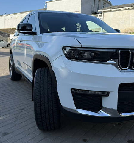 Білий Джип Grand Cherokee, об'ємом двигуна 3.6 л та пробігом 135 тис. км за 46800 $, фото 3 на Automoto.ua