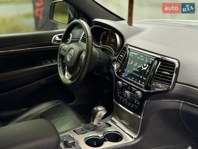 Білий Джип Grand Cherokee, об'ємом двигуна 3.6 л та пробігом 30 тис. км за 31000 $, фото 18 на Automoto.ua