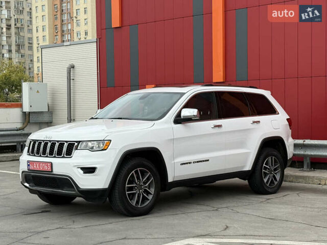 Джип Гранд Чероки 2021 в Киеве на Automoto.ua Белый Джип Гранд Чероки, объемом двигателя 3.6 л и пробегом 61 тыс. км за 25500 $, фото 15 на Automoto.ua